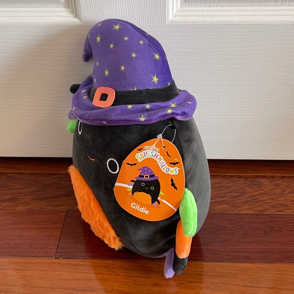 Gildie the Spider 8” Squishmallow - Picture 2 of 3